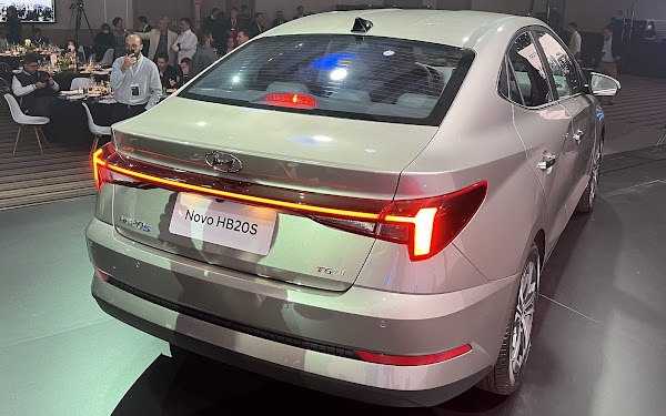 Novo Hyundai HB20S 2023:  fotos reveladas - lançamento em setembro